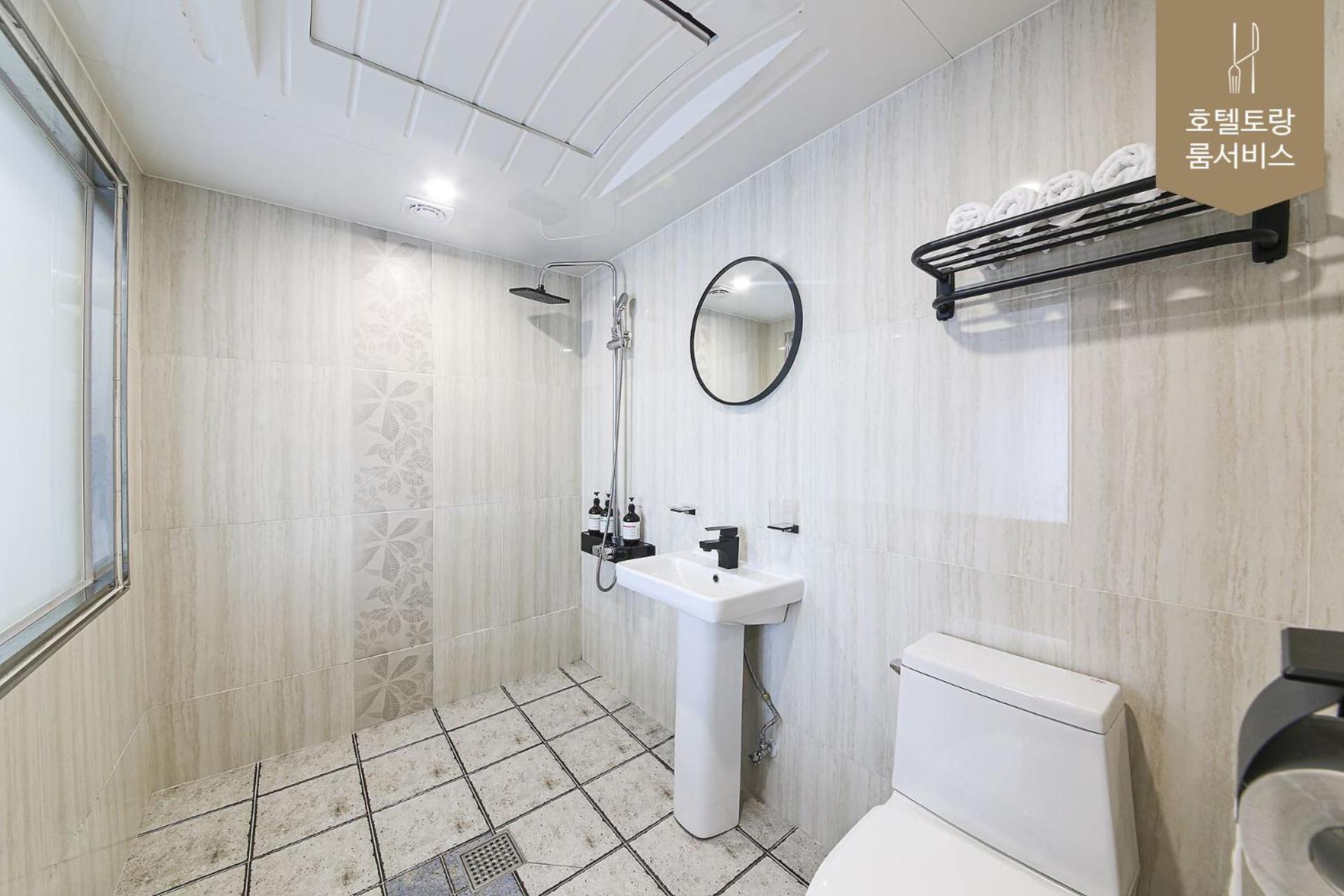 Hotel Torang Jeonju Buitenkant foto